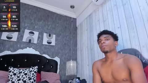 Snapshot of jack_muscles69_ chatting on 02/11/25, 06:33 Jack online show from 02/11/25, 06:33