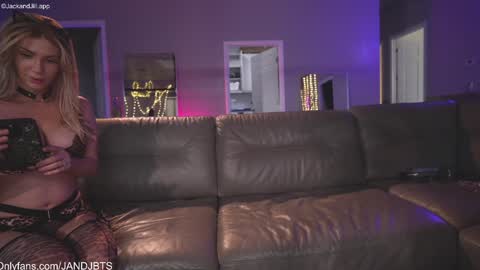 JackJill online show from 09/28/25, 06:24