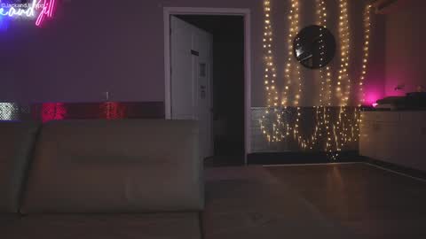 JackJill online show from 10/06/25, 06:27