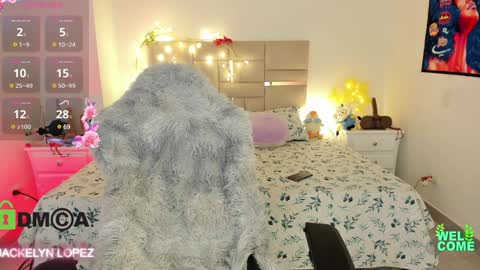 Snapshot of jackelyn_lopezz chatting on 02/04/25, 11:49 Jacky online show from 02/04/25, 11:49