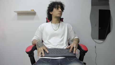 Jackes Taylor online show from 11/04/25, 04:11