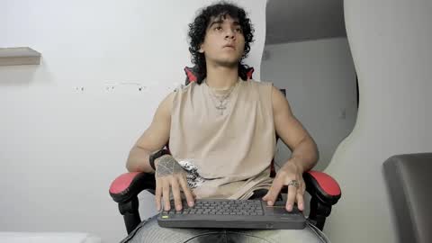 Jackes Taylor online show from 11/23/25, 05:07