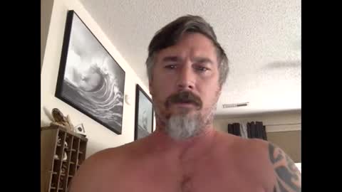 Snapshot of jackhammerhead chatting on 01/25/25, 04:24 jackhammerhead online show from 01/25/25, 04:24