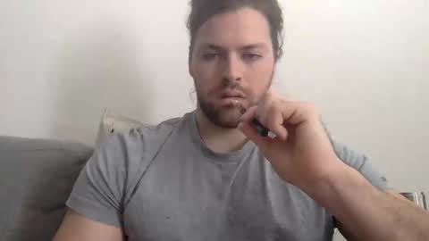 Snapshot of jackhung24yrold chatting on 12/27/24, 05:37 cumming soon online show from 12/27/24, 05:37