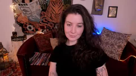 Snapshot of jackiebard chatting on 10/03/25, 09:17 Jackie Byrd online show from 10/03/25, 09:17
