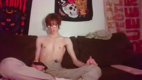 Snapshot of jackievilleof chatting on 10/19/25, 12:33 sophi scott online show from 10/19/25, 12:33