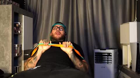 JC online show from 10/19/25, 02:40