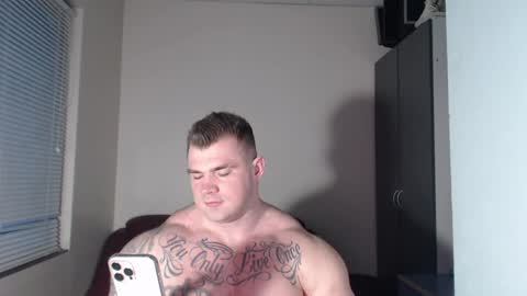 Snapshot of jackyhuge chatting on 01/10/25, 06:53 Jacky online show from 01/10/25, 06:53