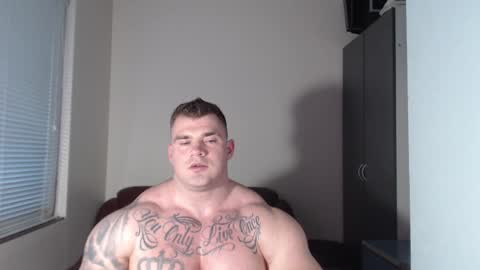 Snapshot of jackyhuge chatting on 01/17/25, 01:24 Jacky online show from 01/17/25, 01:24