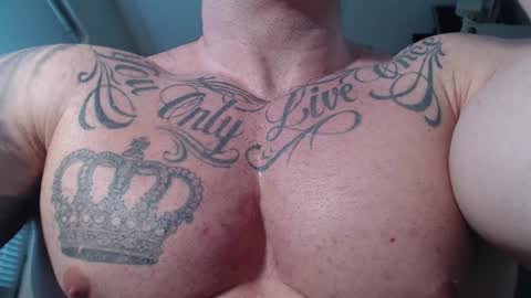 Snapshot of jackyhuge chatting on 01/20/25, 12:28 Jacky online show from 01/20/25, 12:28
