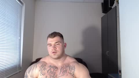 Snapshot of jackyhuge chatting on 02/18/25, 01:55 Jacky online show from 02/18/25, 01:55