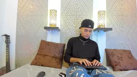 jacob_blackwell online show from 10/19/25, 08:42