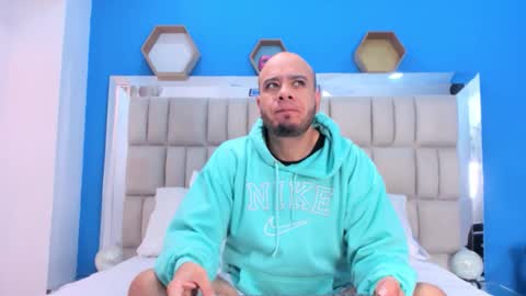 jacob_garcia_ online show from 11/16/25, 12:00