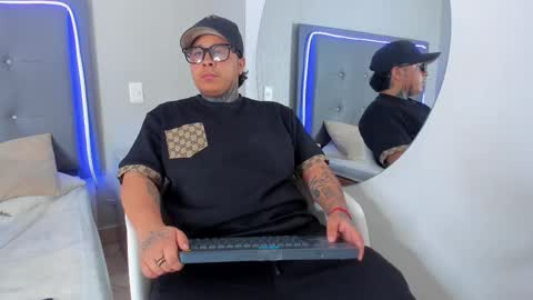 TJ online show from 11/19/25, 05:51