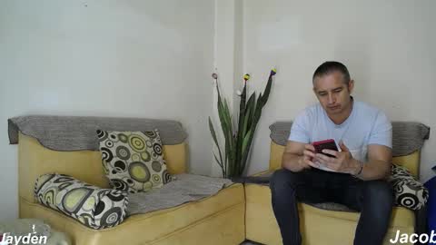 Jacob And Jayden online show from 11/06/25, 09:15