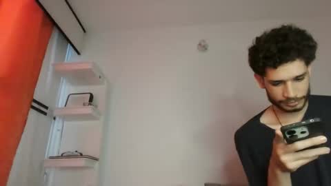 Snapshot of jacobmurphy2103 chatting on 10/09/25, 02:48 JACOB ROBIN online show from 10/09/25, 02:48