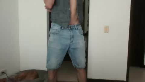 Snapshot of jacobmurphy2103 chatting on 10/14/25, 03:13 JACOB ROBIN online show from 10/14/25, 03:13