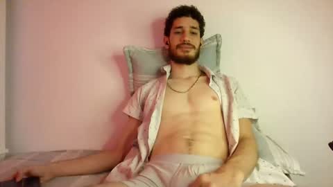 Snapshot of jacobmurphy2103 chatting on 10/24/25, 04:36 JACOB ROBIN online show from 10/24/25, 04:36