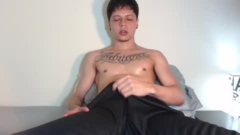 Snapshot of jacobsexxx chatting on 10/30/25, 01:29 Jacob online show from 10/30/25, 01:29