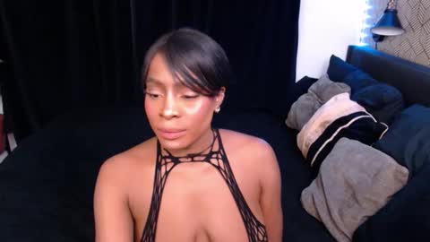 Jade online show from 10/20/25, 04:02