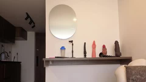 Jade online show from 11/21/25, 02:27