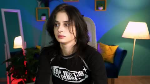 Snapshot of jade_castle chatting on 11/25/25, 04:56 jade_castle online show from 11/25/25, 04:56