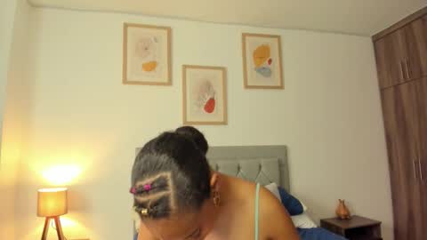 Jade smile online show from 10/20/25, 03:34