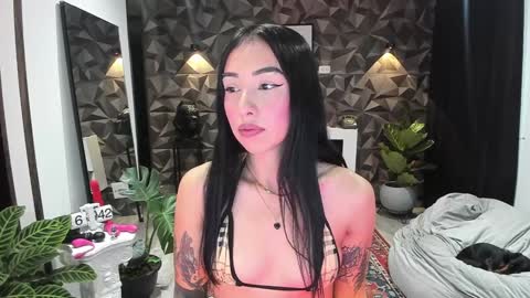 Snapshot of jade_porn chatting on 01/27/25, 11:43 Jade independent model online show from 01/27/25, 11:43
