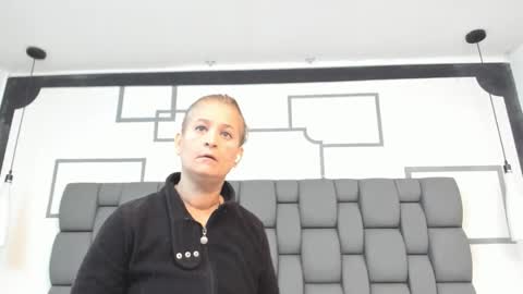 Jade  online show from 10/08/25, 11:30