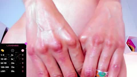 Snapshot of jade_white_ chatting on 12/24/24, 03:05 jade white online show from 12/24/24, 03:05