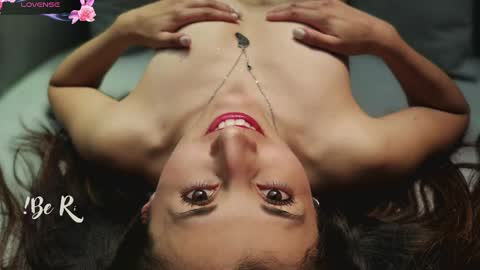 Snapshot of jade_white_ chatting on 03/11/25, 12:06 jade white online show from 03/11/25, 12:06