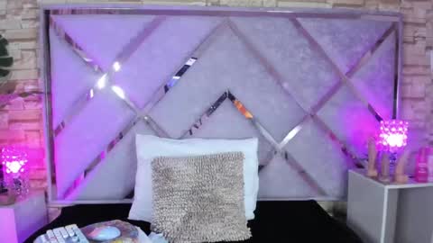 Snapshot of jade_white_ chatting on 09/10/25, 01:55 jade white online show from 09/10/25, 01:55