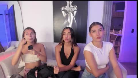 Jade online show from 10/17/25, 01:09