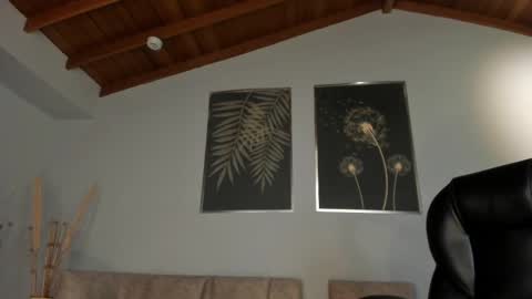 JADE EVANS online show from 03/05/25, 12:05