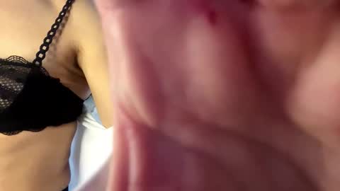 Jade online show from 11/11/25, 08:58