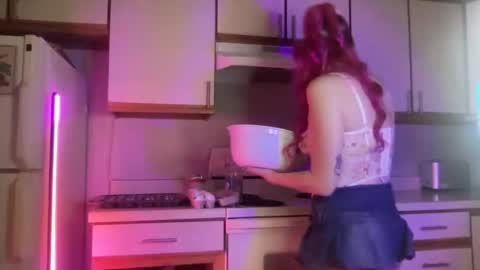 Snapshot of jadeisabelxo chatting on 10/17/25, 03:53 jadeisabelxo online show from 10/17/25, 03:53