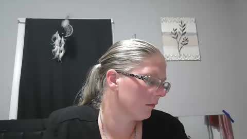 JadeLuv online show from 11/06/25, 01:39