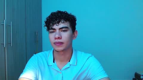 javi15  online show from 11/23/25, 09:03