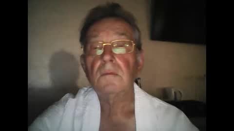 Snapshot of jahanc01 chatting on 09/28/25, 05:40 Malko online show from 09/28/25, 05:40