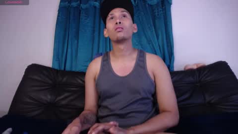 JAISON HALLS online show from 11/02/25, 05:54