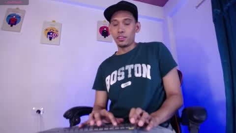 JAISON HALLS online show from 11/11/25, 06:13