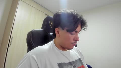 Snapshot of jake_murphy chatting on 01/08/25, 04:12 jake_murphy online show from 01/08/25, 04:12