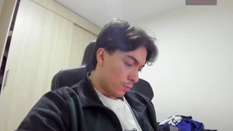 Snapshot of jake_murphy chatting on 01/24/25, 05:53 jake_murphy online show from 01/24/25, 05:53
