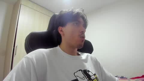 Snapshot of jake_murphy chatting on 02/06/25, 09:49 jake_murphy online show from 02/06/25, 09:49