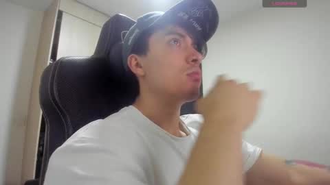 Snapshot of jake_murphy chatting on 02/13/25, 05:26 jake_murphy online show from 02/13/25, 05:26