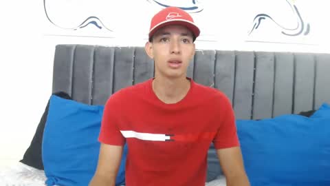 Hi guys im new 3 online show from 03/08/25, 01:36