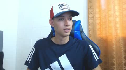 Hi guys im new 3 online show from 03/10/25, 06:34