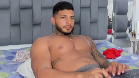 Snapshot of jaketayler10 chatting on 02/05/25, 04:06 my name is sebas If you come here dont hesitate to say hello Im a guy who really likes having conversations and having hot online show from 02/05/25, 04:06