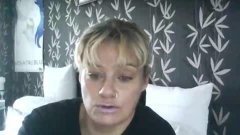 Snapshot of jakkilouise chatting on 10/23/25, 11:31 JAKKI LOUISE pornstar online show from 10/23/25, 11:31