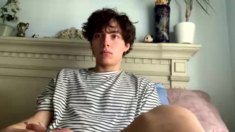 Snapshot of jalogan chatting on 10/10/25, 03:22 August online show from 10/10/25, 03:22